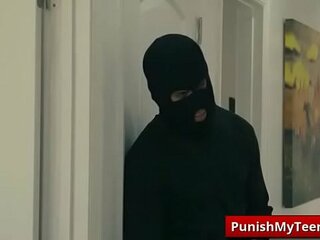 ソフィア・レオーネの提出されたボンデージビデオのXXX盗賊でのワイルドライド (BDSM, アクション)